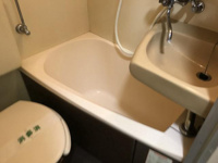 日々の疲れを癒すお風呂付です