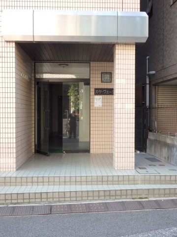 清潔なエントランスです