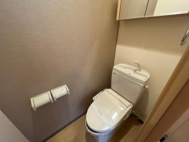 アルファーのトイレ|シャワー付トイレ