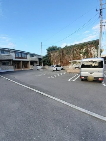 エアリーⅡの駐車場