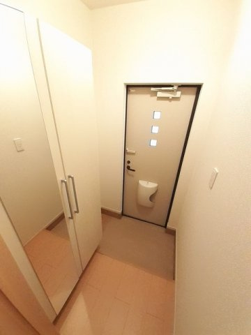 エアリーⅡの玄関