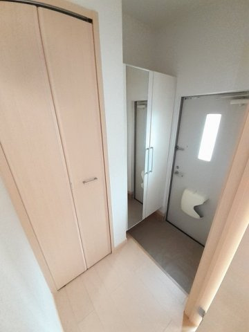 シュヴェスタ－　Ⅱの玄関