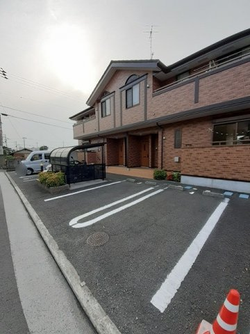 ヴィオラの駐車場