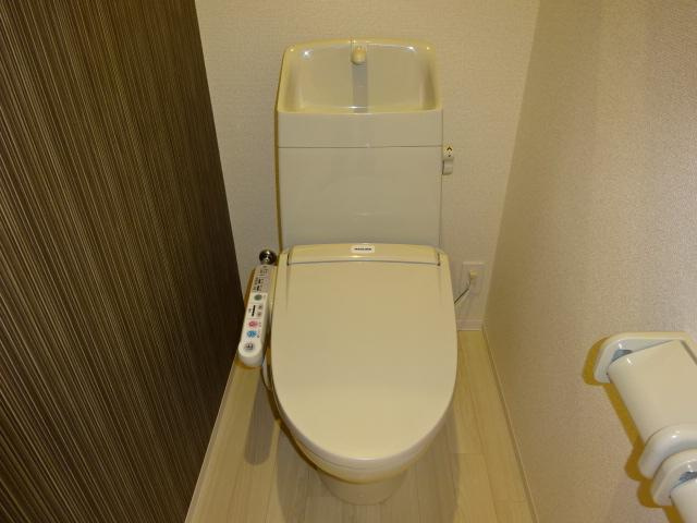 ルミナス西の土居のトイレ|シャワー付トイレ