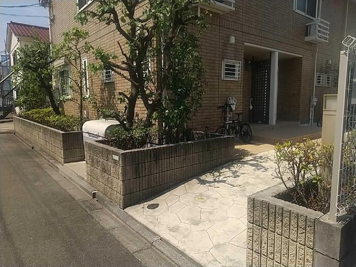 世田谷区祖師谷６丁目のテラスのエントランス