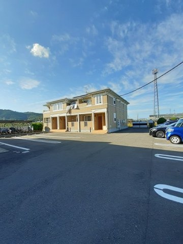 シームリー　Ｂの駐車場