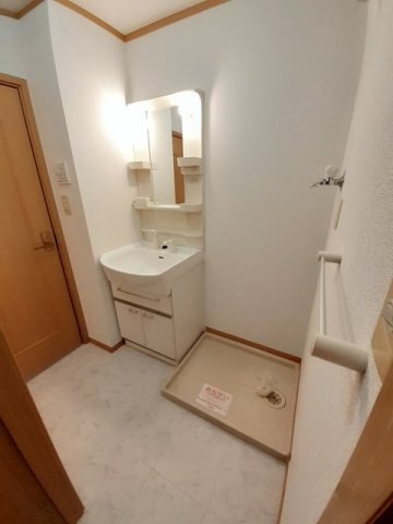ソレイユＮ　Ａの洗面所