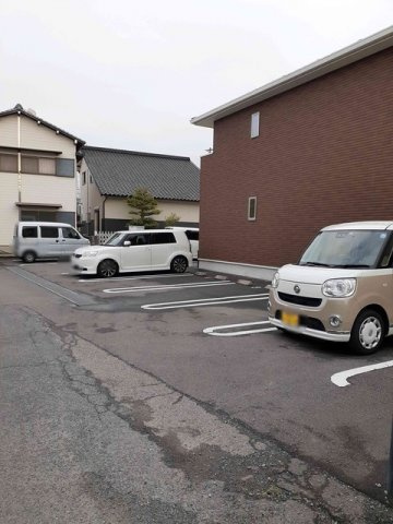 ソーレ　フジ　Ⅳの駐車場