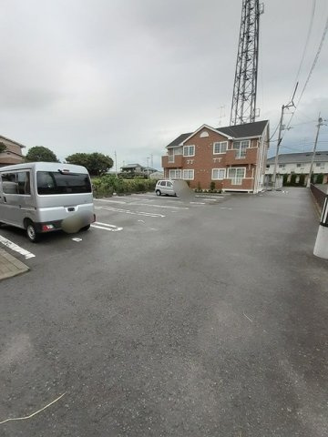 レジデンス太陽Ｂ棟の駐車場