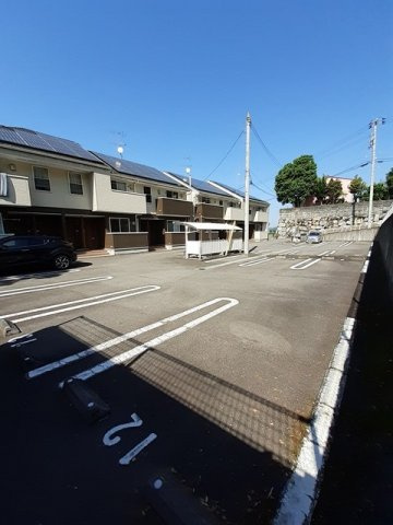グラン・すずかぜの丘Ｂの駐車場