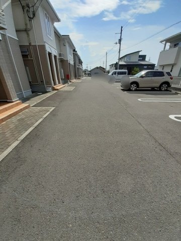 サンリット桜木Ｂの駐車場