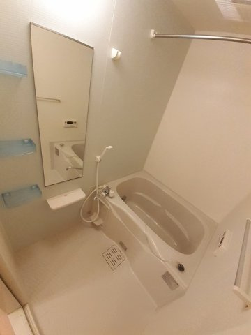 中村ハイツ　ミレの浴室