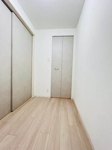 【寝室】