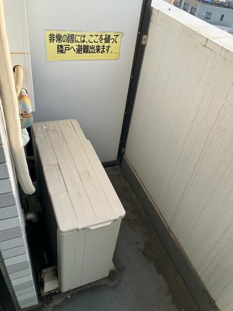 ライオンズプラザ白山のバルコニー