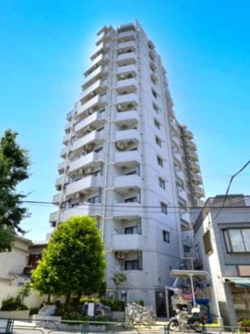 ライオンズプラザ白山の外観