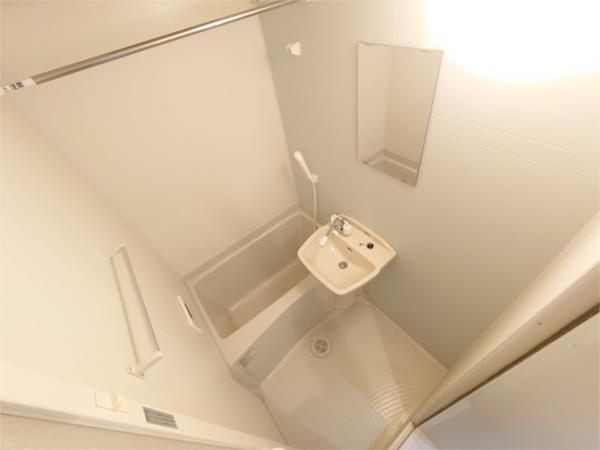 ＭＥＬＤＩＡ町屋の浴室