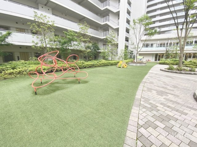 ＳＨＩＮＴＯ　ＣＩＴＹ　B棟の庭|中庭☆