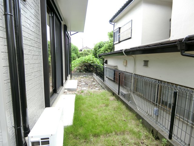 あきる野市伊奈　中古戸建の庭|お庭あります