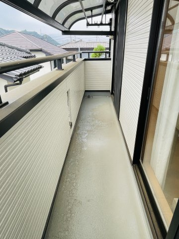 あきる野市伊奈　中古戸建のバルコニー|南向きで日当たり良好です！
