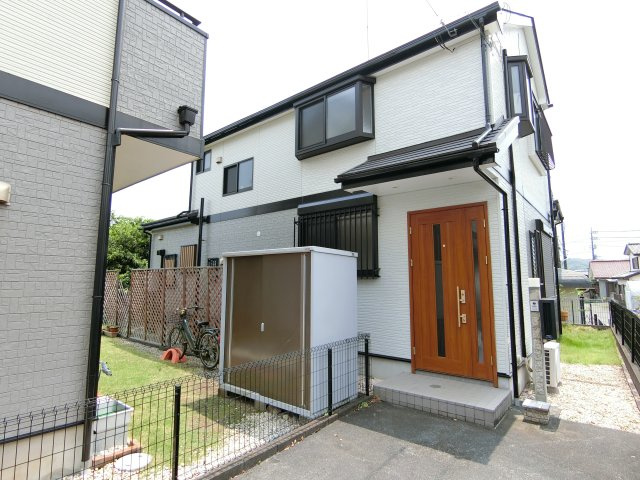 あきる野市伊奈　中古戸建の外観