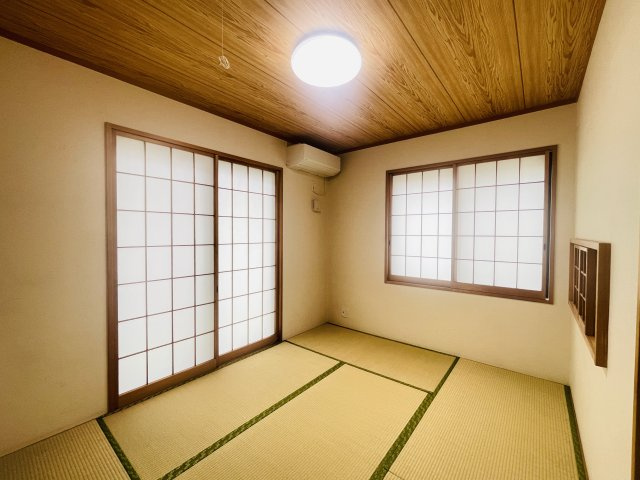 あきる野市伊奈　中古戸建の和室|1階和室（6帖）