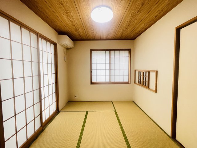 あきる野市伊奈　中古戸建の和室|1階和室（6帖）