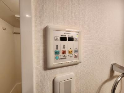 エストーネ京都二条の浴室|浴室乾燥機能
