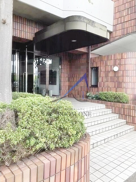 ザ・クレストのエントランス|エントランスです。