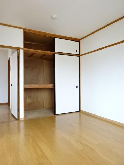 エルディム高尾の収納