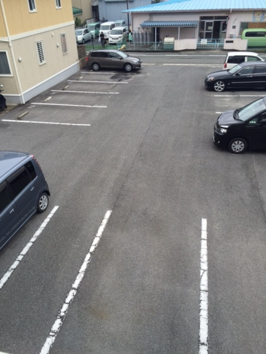 ウィルモア新道　Aの駐車場