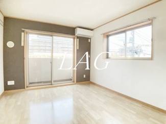 【居間・リビング】 | ニューアローズＭⅢ | 洋室のお部屋です。