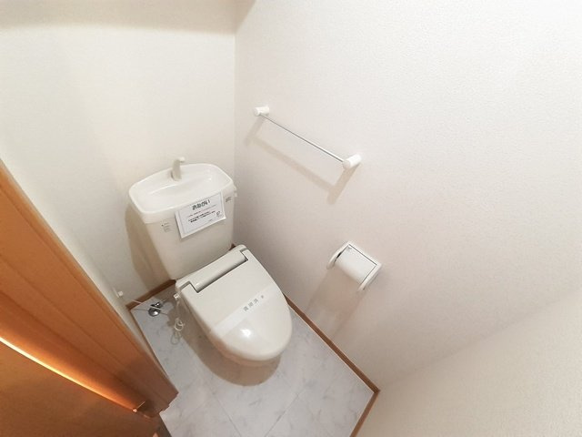 【トイレ】 | サンシャイン田原　Ｂ | コンパクトで使いやすいトイレです
