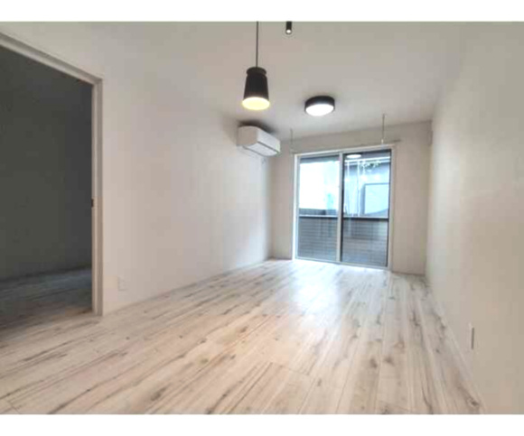 ＦｏｒｅｓｔＭａｉｓｏｎＫＯＭＡＧＯＭＥＮＯＲＴＨの居間・リビング