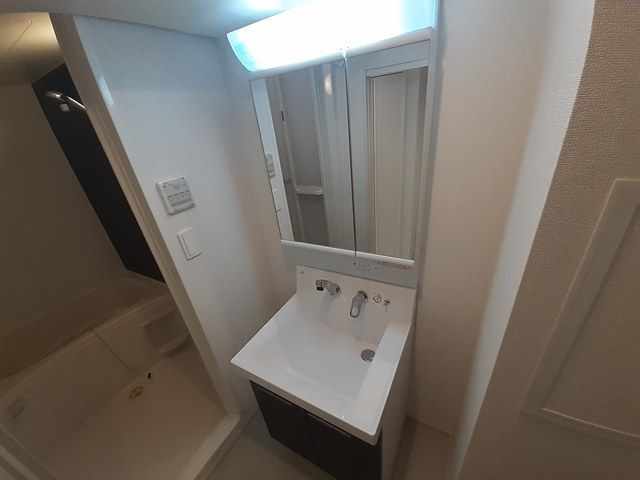 カーサ　イリーデＮＩＳＨＩＮＯの洗面所