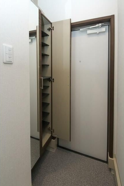 リヴィエールⅡの玄関