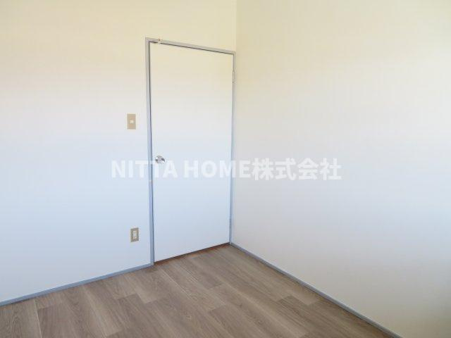 丹波市柏原町柏原のアパートの内装|独立した洋室もあります◇