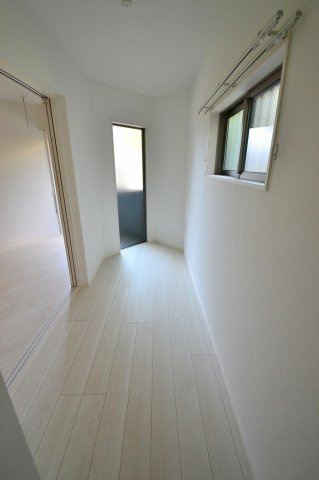 MOVE庚午北壱番館の内装