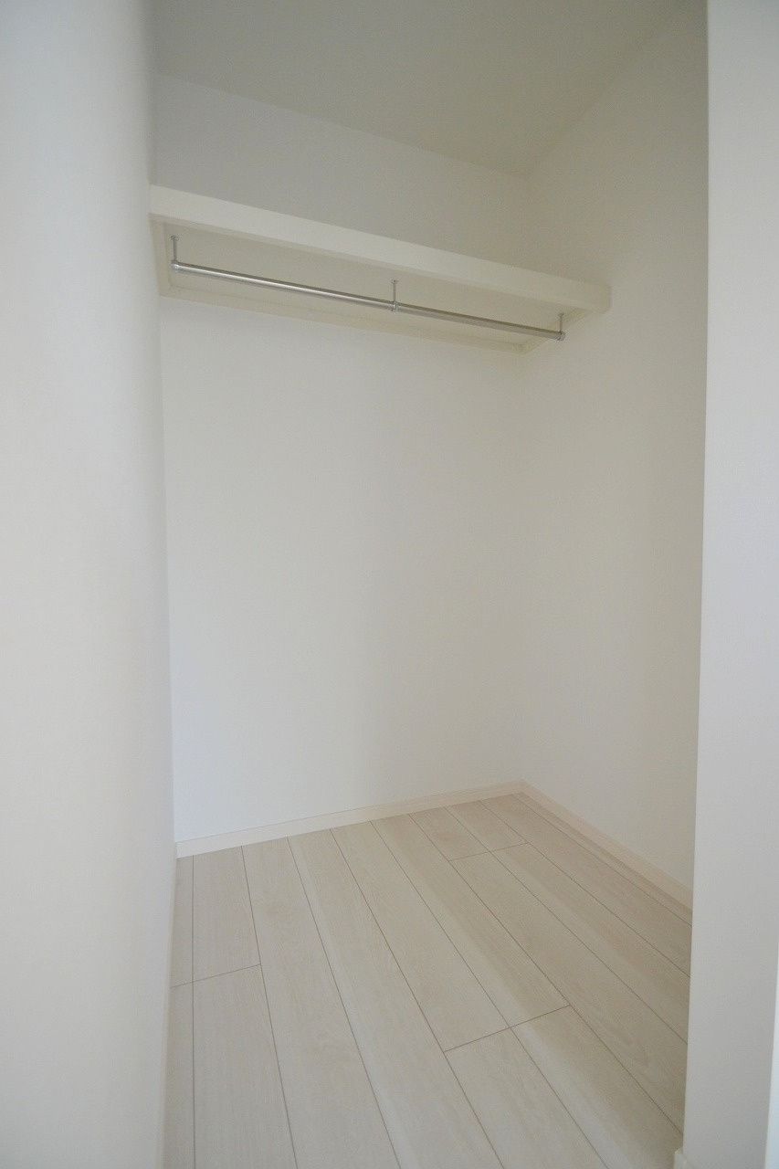 MOVE庚午北壱番館の収納