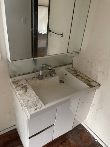 梓川上野　売中古住宅の洗面所