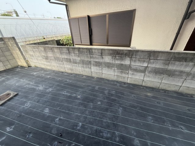 府中市押立町４丁目のアパートのバルコニー