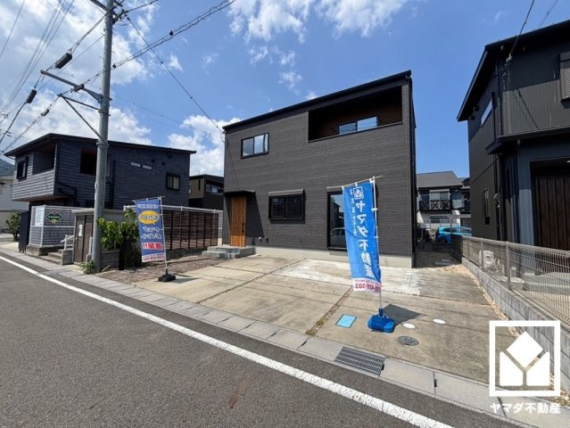 大津市下阪本2丁目の前面道路含む現地写真