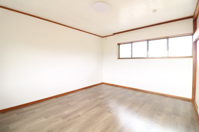 【洋室】 | 桜川市真壁町上小幡7DK中古住宅