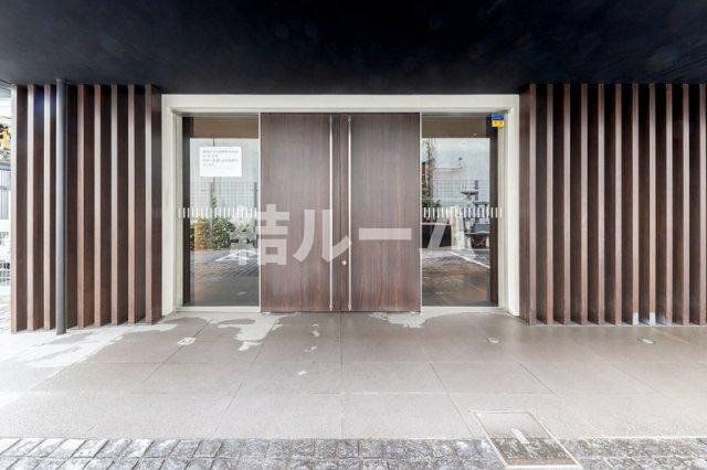 板橋区蓮根１丁目の賃貸マンションのエントランス