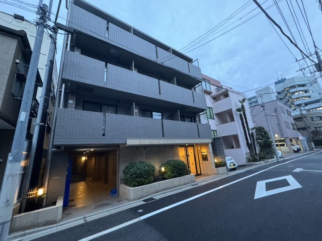 ルーブル本駒込の外観