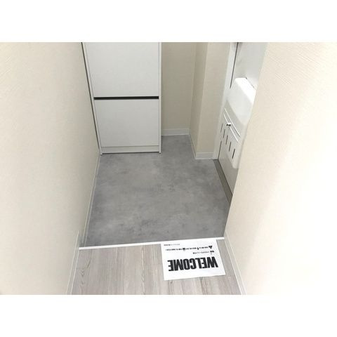 メゾンアニースティーの玄関|前回募集時の写真です。現況優先