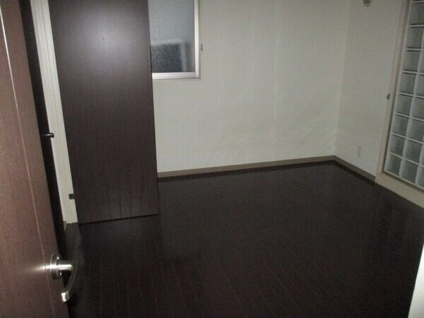 レジディア久屋大通Ⅱの洋室