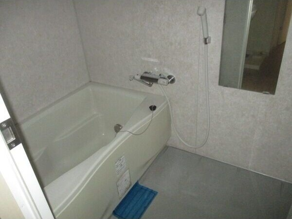 レジディア久屋大通Ⅱの浴室
