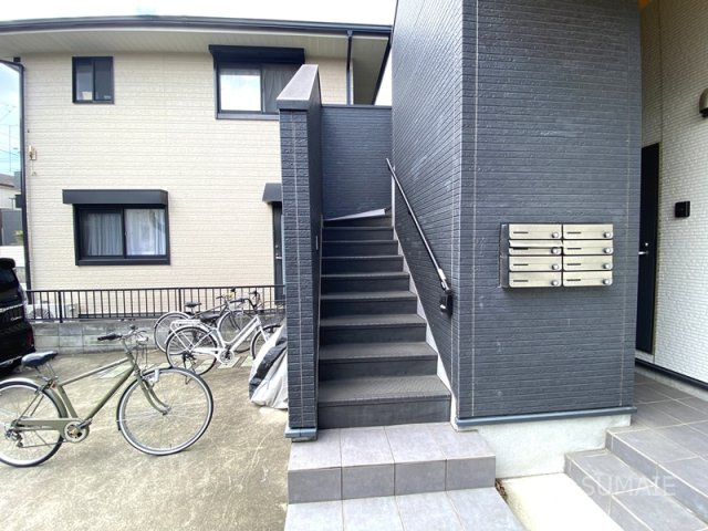 Casa Kのその他共用部分|手摺付き階段☆彡