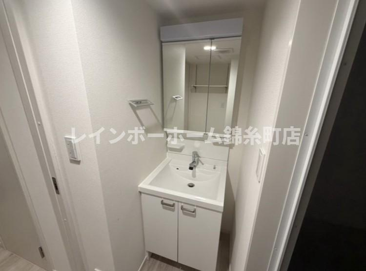 桜アパートメントの独立洗面台