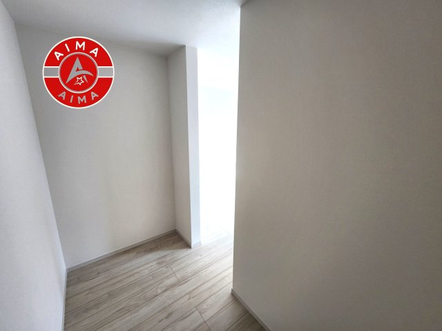 糟屋郡篠栗町和田4丁目第5-2棟（2号棟）　の収納|洋服や大きな荷物が多い方や人数の多いご家族などは、一般的なクローゼットよりもウォークインクローゼットのほうが使い勝手が良いです。